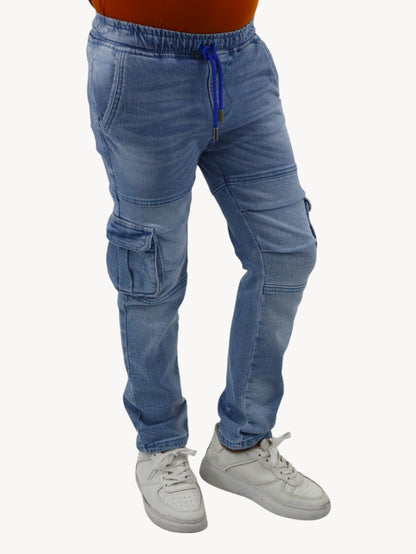 Jogger cargo slim azul claro