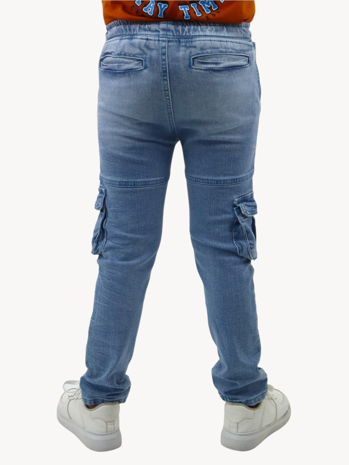 Jogger cargo slim azul claro