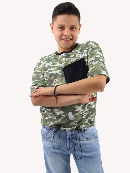 Playera manga corta de camuflaje