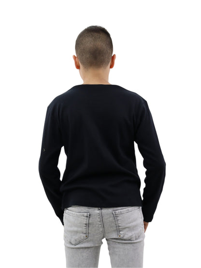 Playera manga larga de color negro