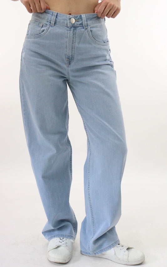 Jeans mom wide de color azul claro (NUEVA TEMPORADA)