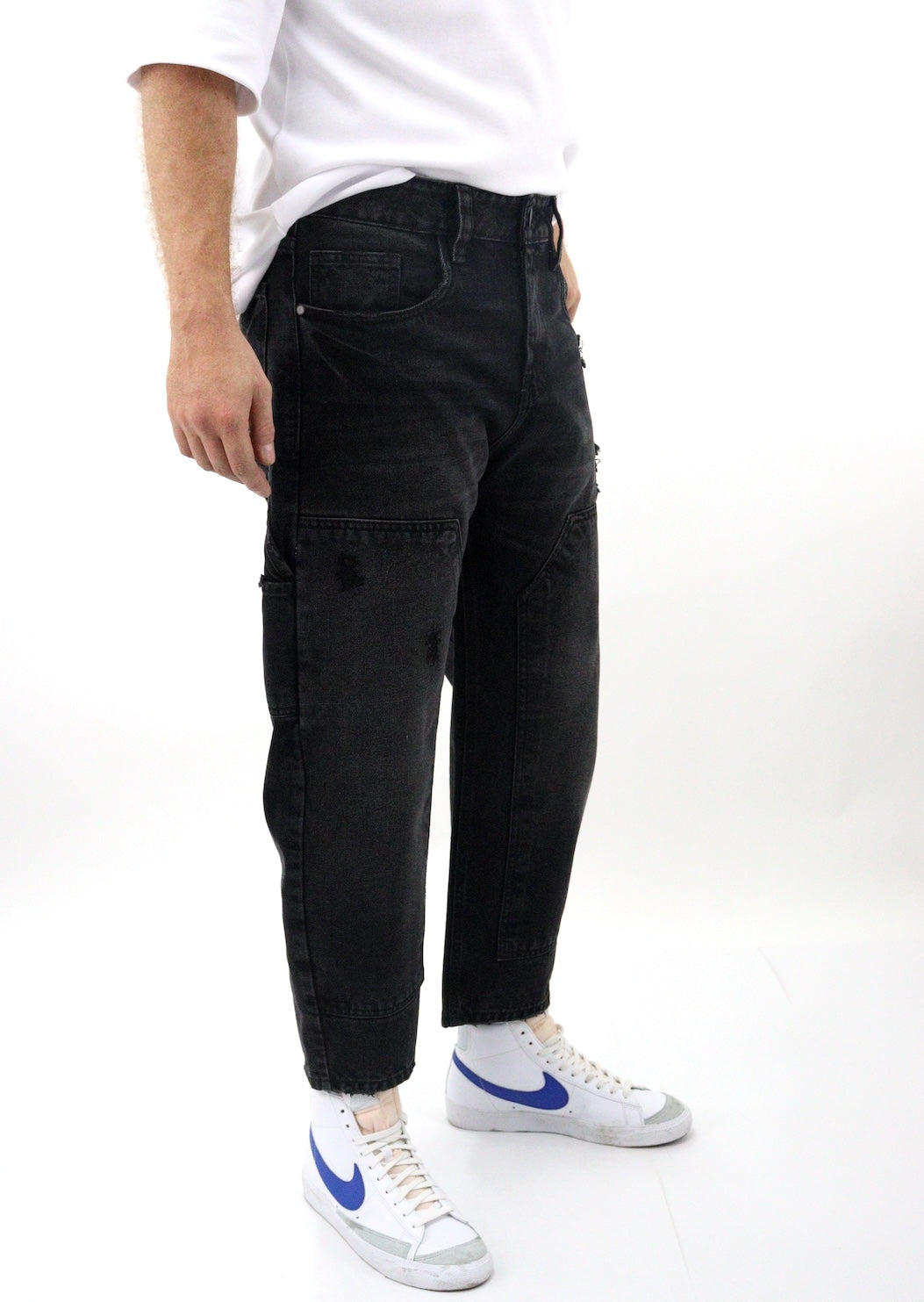 Jeans estilo loose negro deslavado
