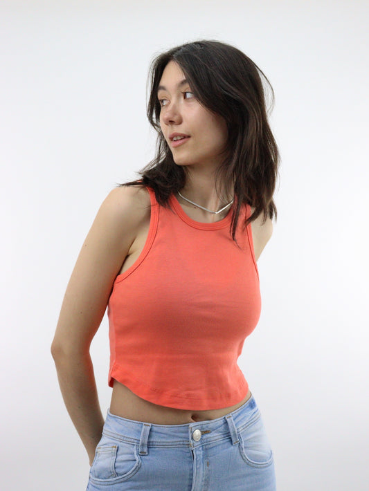 Playera tank de color naranja