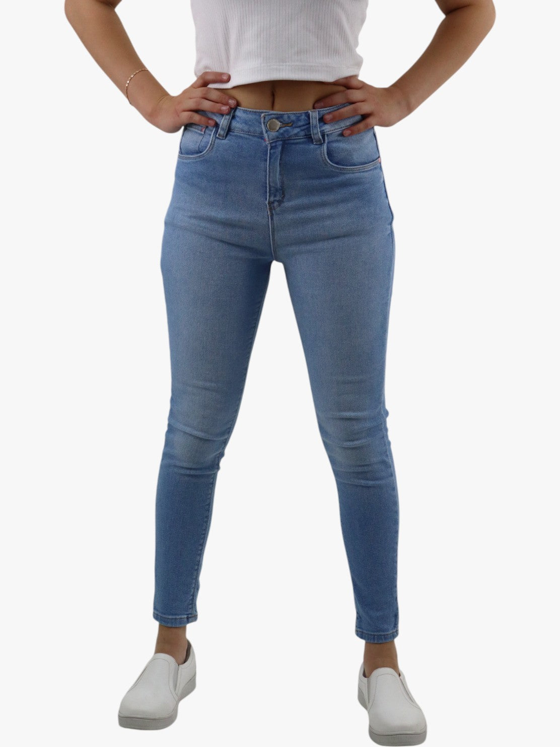 Jeans skinny tiro alto azul claro