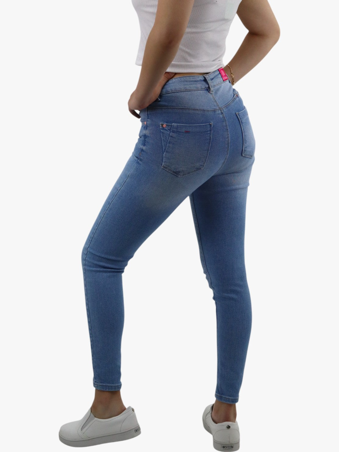 Jeans skinny tiro alto azul claro