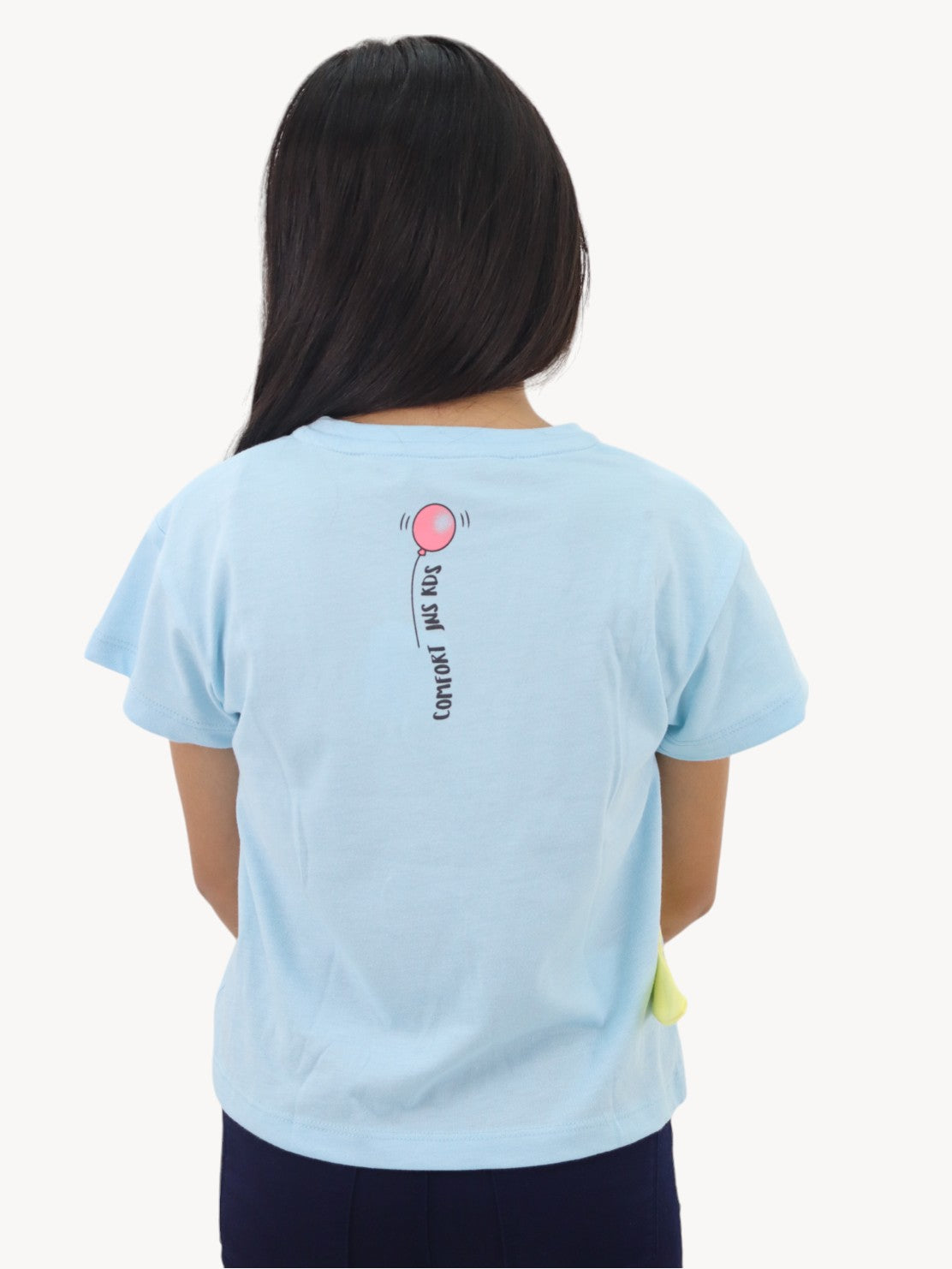 Playera manga corta con diseño de dinosaurios