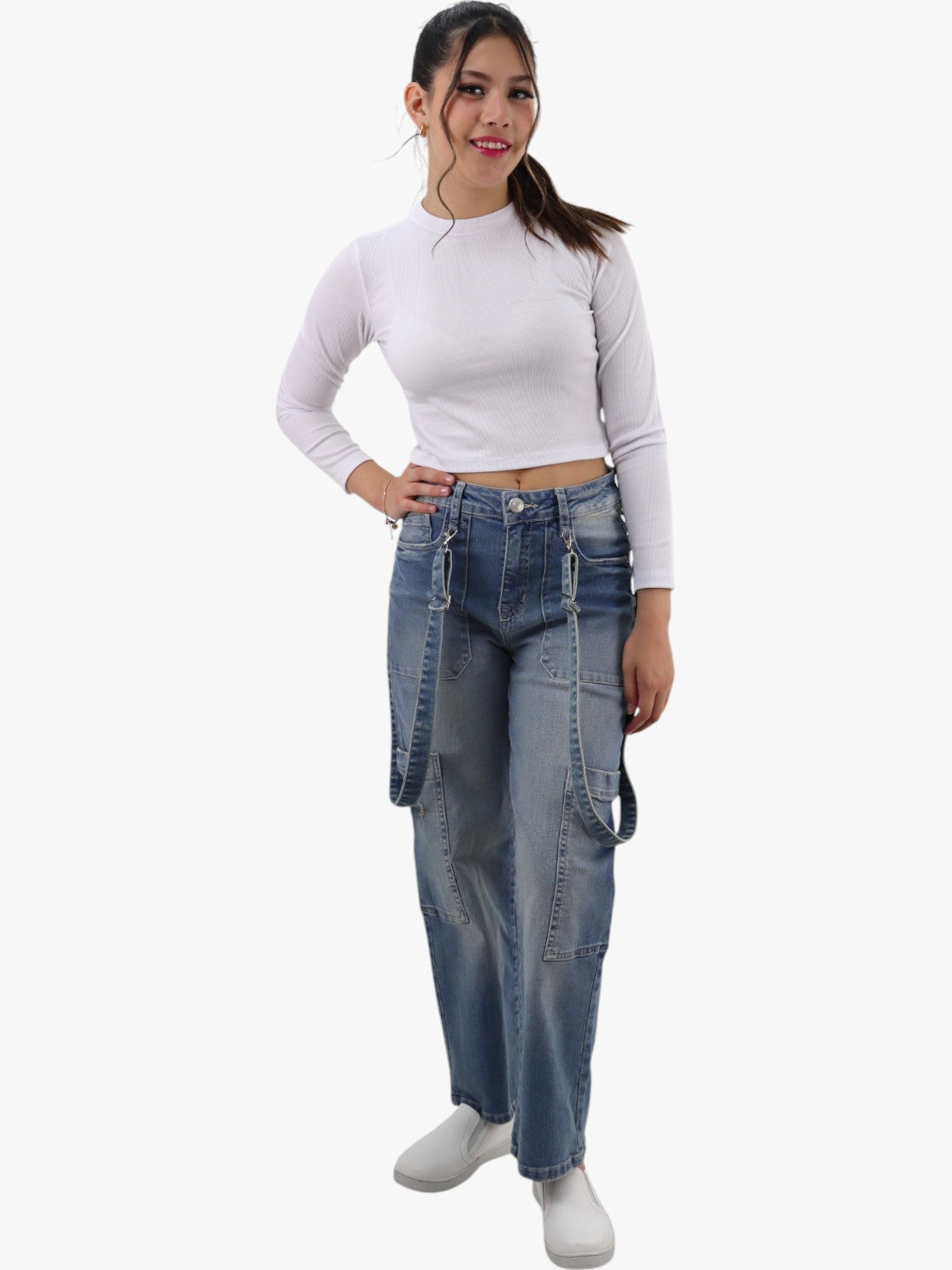 Jeans baggy-cargo con tirantes