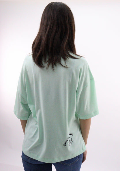 Playera oversize de color verde con estampado sunshine