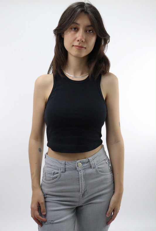 Playera tank de color negro