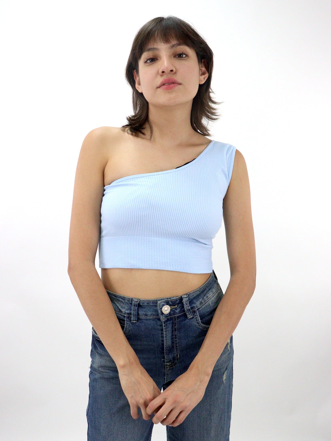 Blusa hombro descubierto de color azul