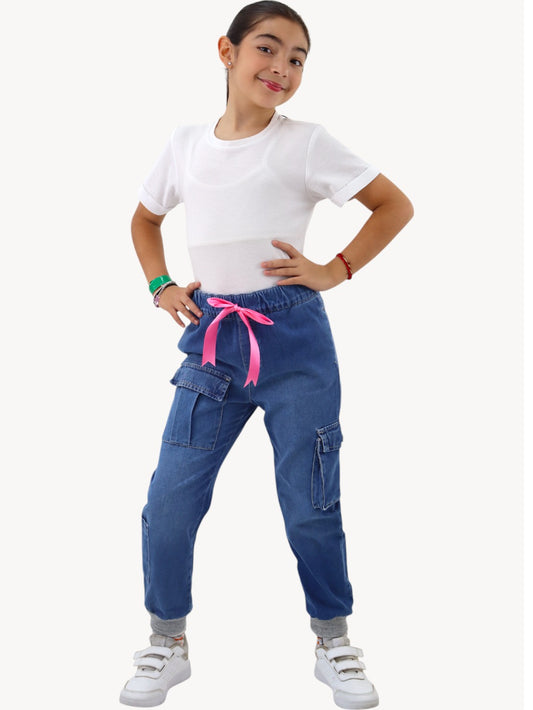 Jogger cargo de color azul medio