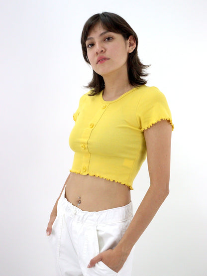 Playera crop de tono amarillo
