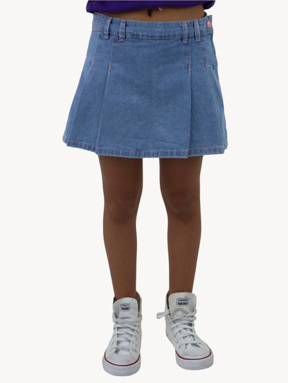 Short falda de color azul claro