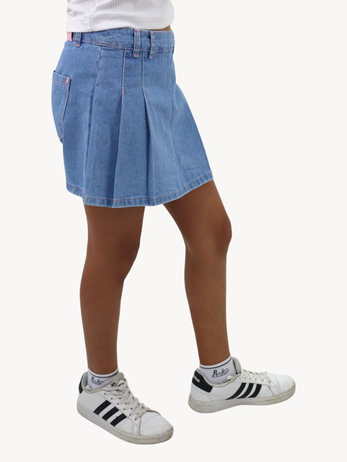 Short falda de color azul claro