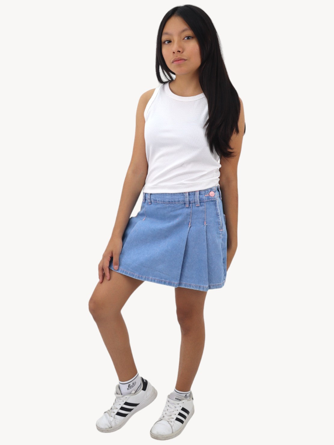 Short falda de color azul claro