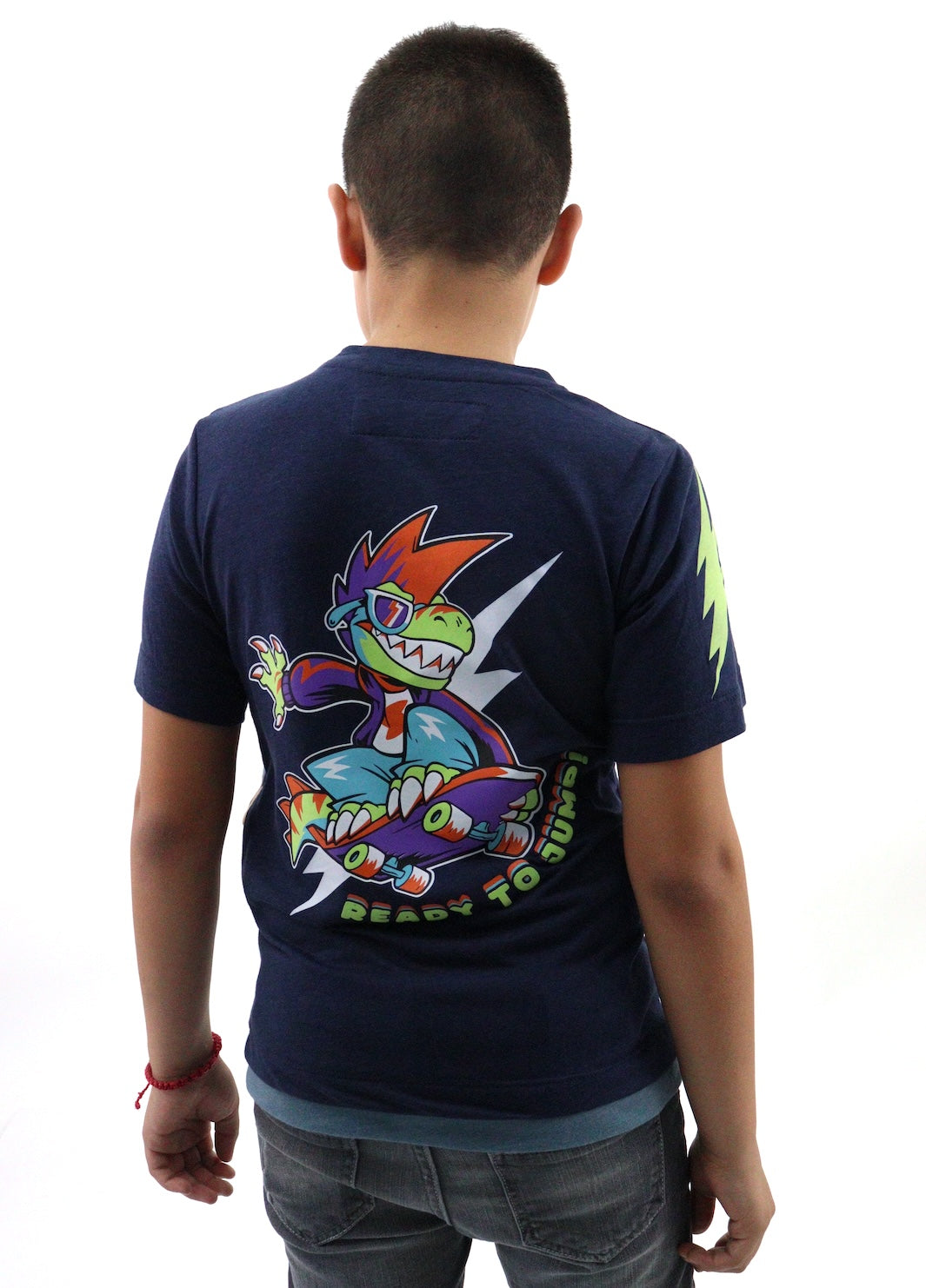 Playera manga corta de color combinado con estampado