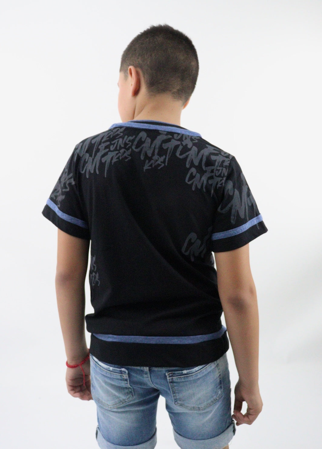 Playera manga corta con estampado