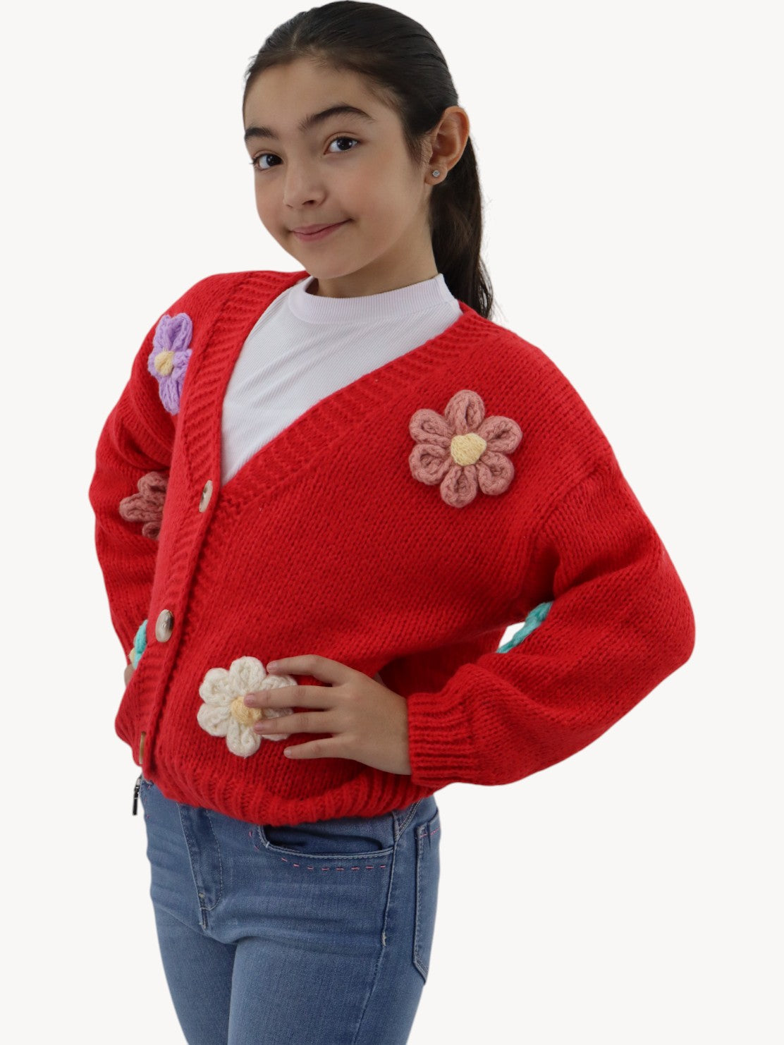 Suéter tejido rojo con flores