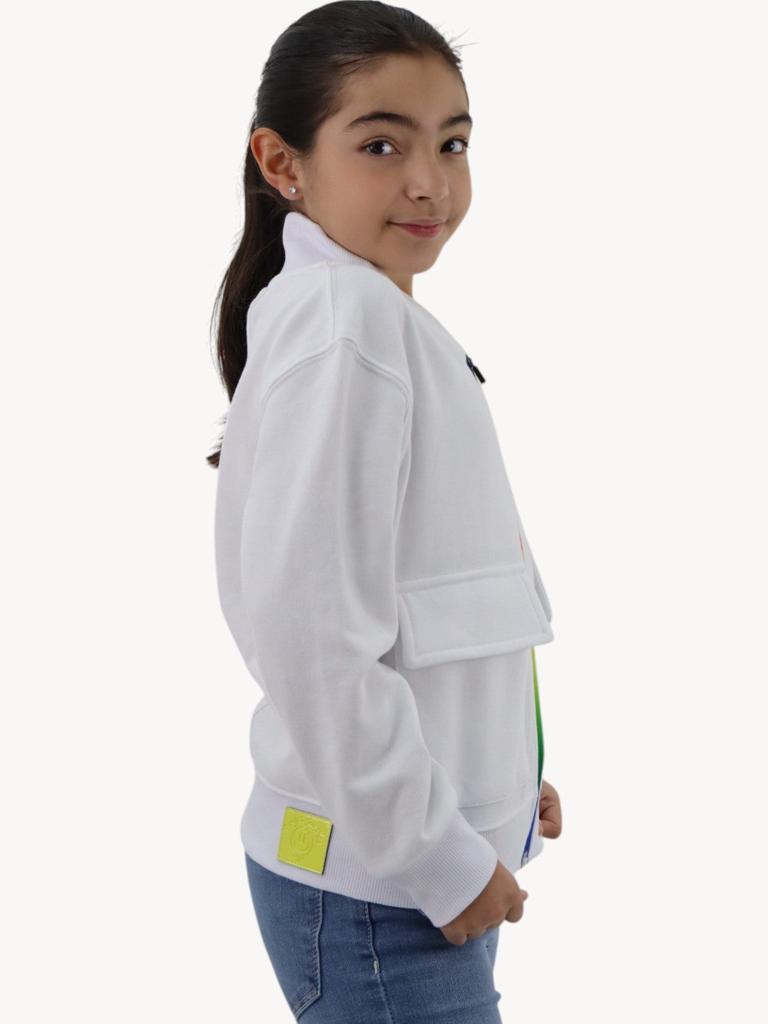Sudadera blanca con cierre multicolor