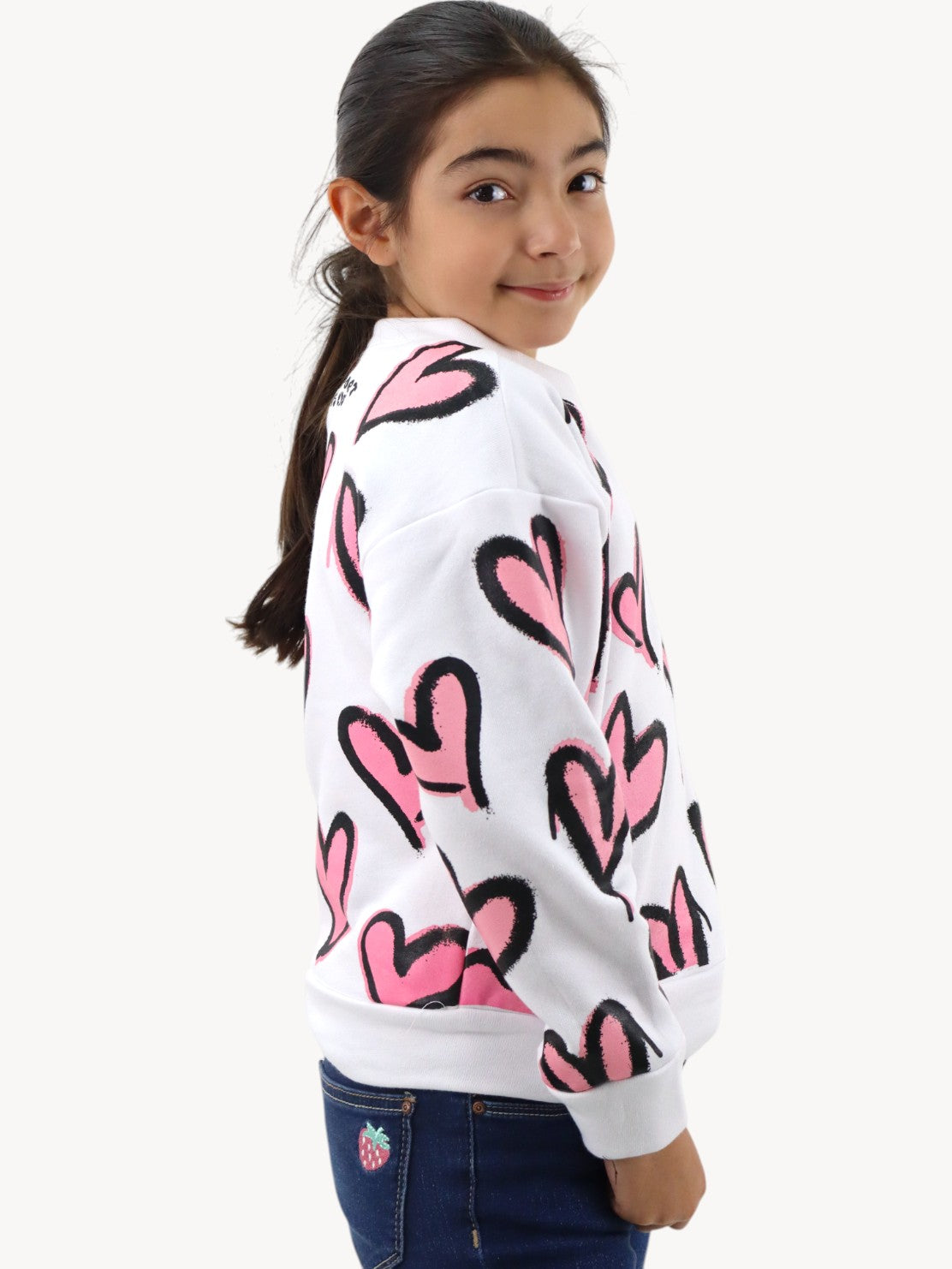 Sudadera cerrada de corazones