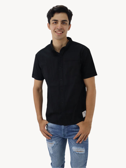 Camisa manga corta de color negro