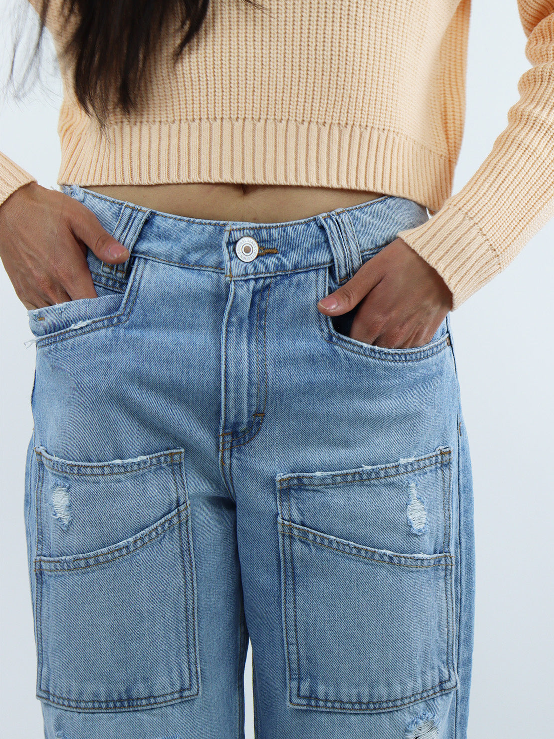 Jeans mom clasic azul claro con destrucción