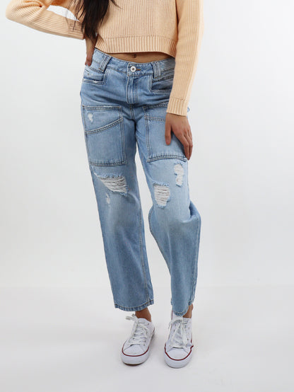 Jeans mom clasic azul claro con destrucción