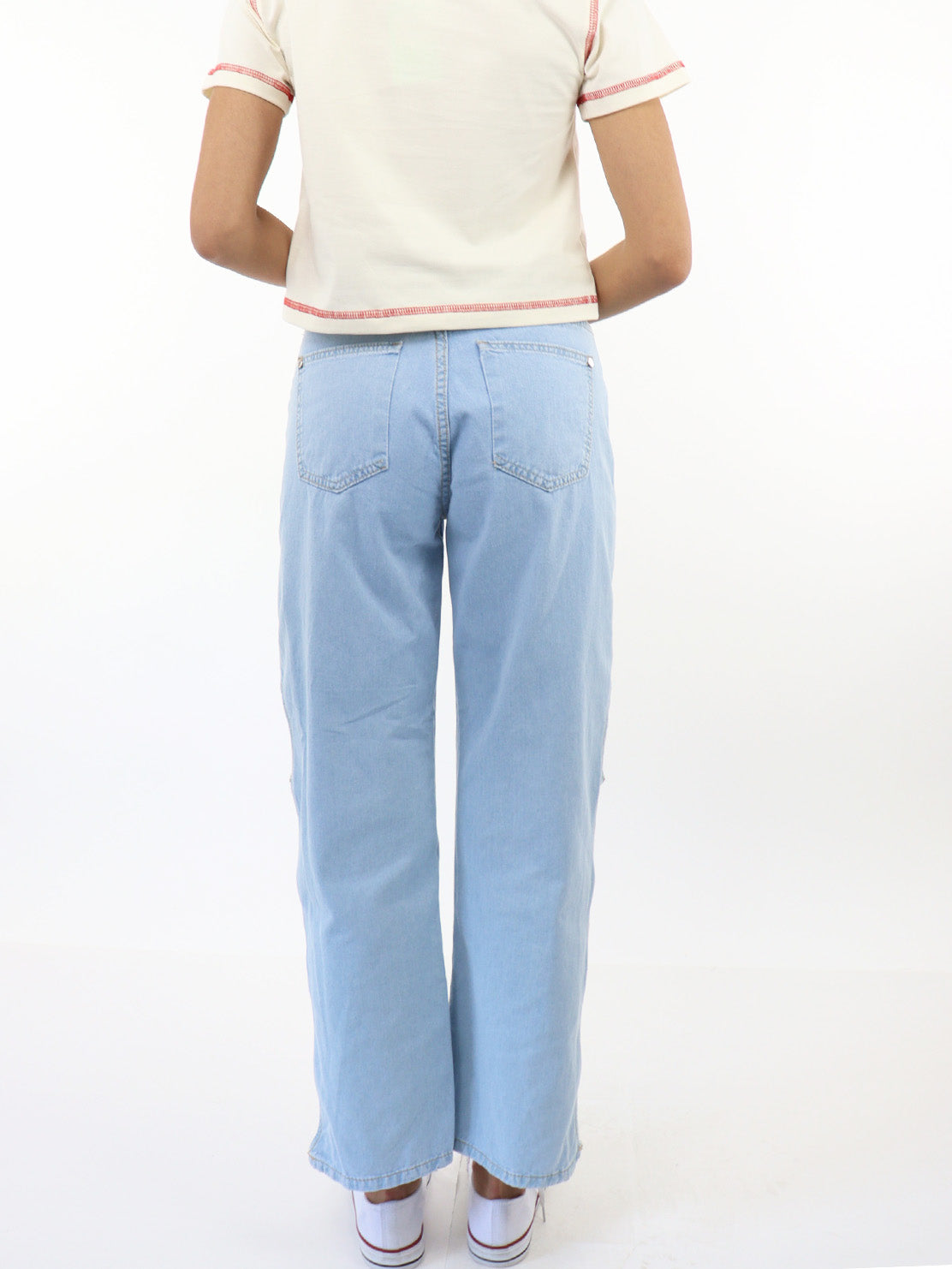 Jeans baggy con aberturas