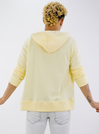 Sudadera con capucha abierta de color amarillo