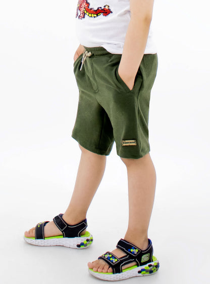 Short tipo pants de color verde militar